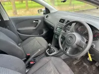 Usado VW Polo Match 70 HP (51 kW) 2012 Prateado Citadino