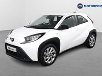 Used Toyota Aygo X PURE 72 HP (52 kW) 2023 White SUV