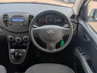 Used Hyundai i10 Active 83 HP (61 kW) 2013 White Hatchback