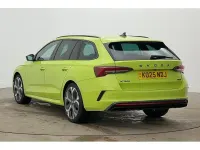 Used Skoda Octavia vRS 195 HP (143 kW) 2025 Hyper green Estate