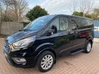 Usado Ford Transit Custom Titanium 130 HP (95 kW) 2019 Preto Monovolume