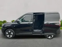 Ny Ford E-Transit Trend 100 kW (136 HK) 2025 Svart Van
