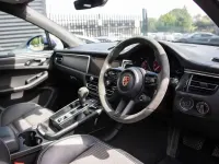 Used Porsche Macan 265 HP (194 kW) 2024 Blue SUV