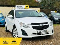 Begagnad Chevrolet Cruze LS 124 HK (91 kW) 2013 Vit Halvkombi
