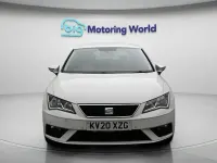Used Seat Leon SE Dynamic 116 HP (85 kW) 2020 White Hatchback