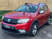 Used Dacia Sandero Comfort 90 HP (66 kW) 2018 Red Hatchback