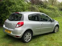 Używany Renault Clio II Dynamique 2010 Srebrny Hatchback
