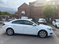 Used Vauxhall Insignia SRi 136 HP (100 kW) 2015 White Hatchback