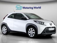 Used Toyota Aygo X PURE 72 HP (52 kW) 2024 White SUV