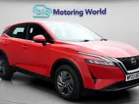 Used Nissan Qashqai Acenta Premium 140 HP (102 kW) 2023 Red SUV