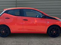 Usado Toyota Aygo X-cite 69 HP (50 kW) 2015 Citadino