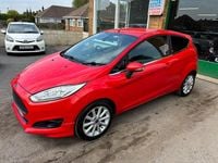 Usado Ford Fiesta Titanium 2016 Vermelho Citadino