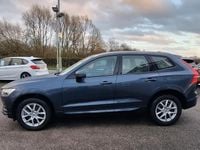 Used Volvo XC60 Momentum 250 HP (183 kW) 2018 Blue SUV