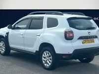 Begagnad Dacia Duster Comfort 115 HK (84 kW) 2023 Vit SUV