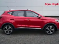 Używany MG ZS Exclusive 105 kW (143 KM) 2020 Czerwony SUV