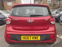 Begagnad Hyundai i10 SE 87 HK (63 kW) 2017 Röd Halvkombi