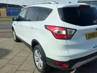 Second-hand Ford Kuga Zetec 2018 Alb SUV