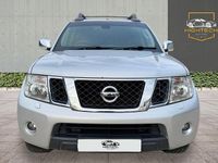 Begagnad Nissan Navara 2011 Silver Pickup