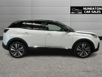 Used Peugeot 3008 Premium 130 HP (95 kW) 2019 White SUV