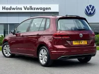 Used VW Golf Sportsvan SE 131 HP (96 kW) 2018 Red MPV
