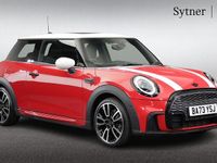Begagnad Mini Cooper Hatch 134 HK (98 kW) 2023 Röd Halvkombi