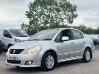 Used Suzuki SX4 GLX 2010 Silver Sedan