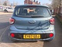 Used Hyundai i10 SE 87 HP (63 kW) 2017 Blue Hatchback