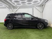 Begagnad Mercedes B180 109 HK (80 kW) 2014 Svart Minibuss