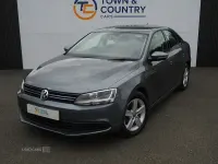 Usado VW Jetta SE 105 HP (77 kW) 2014 Cinzento Sedan