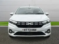 Begagnad Dacia Sandero Expression 100 HK (73 kW) 2023 Vit Halvkombi