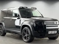 Usado Land Rover Defender SE 250 CV (183 kW) 2023 Negro SUV