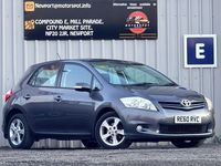 Usado Toyota Auris 2010 Cinzento Citadino