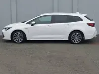 Used Toyota Corolla Design 122 HP (89 kW) 2020 White Estate