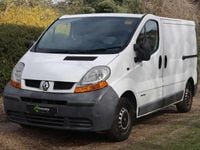 Used Renault Trafic 100 HP (73 kW) 2005 White MPV