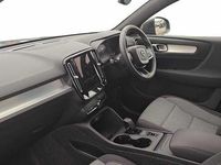 Used Volvo XC40 Core 161 HP (118 kW) 2026 SUV