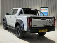 Used Isuzu Pick up 164 HP (120 kW) 2021 Silver Pickup