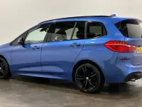 Begagnad BMW 218 M Sport 150 HK (110 kW) 2015 Blå Minibuss