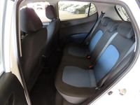 Used Hyundai i10 SE 87 HP (63 kW) 2014 White Hatchback