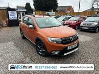 Begagnad Dacia Sandero Stepway 90 HK (66 kW) 2017 Orange Halvkombi