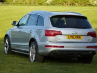 Usado Audi Q7 S-line plus 340 HP (250 kW) 2012 Prateado SUV