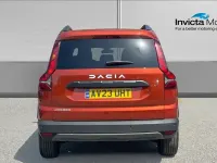 Used Dacia Jogger Extreme 109 HP (80 kW) 2023 Brown MPV