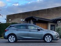 Used Vauxhall Astra Design Edition 105 HP (77 kW) 2017 Grey Hatchback