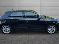 Käytetty Audi A1 Sport 95 HP (69 kW) 2025 Musta Katumaasturi