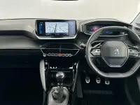 Used Peugeot 208 Allure+ 102 HP (75 kW) 2022 White Hatchback