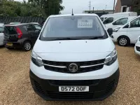 Used Vauxhall Vivaro S 150 HP (110 kW) 2020 White MPV