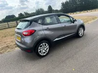 Used Renault Captur Dynamique 90 HP (66 kW) 2016 Grey SUV