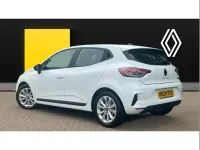 Used Renault Clio V Evolution 140 HP (102 kW) 2024 White Hatchback