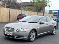 Usado Jaguar XF Luxury 207 HP (152 kW) 2008 Cinzento Sedan