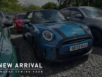 Usado Mini Cooper Cabriolet Exclusive 134 HP (98 kW) 2022 Azul Cabrios