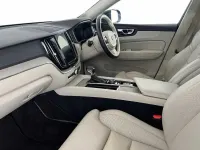 Used Volvo XC60 Inscription 235 HP (172 kW) 2018 Denim blue SUV